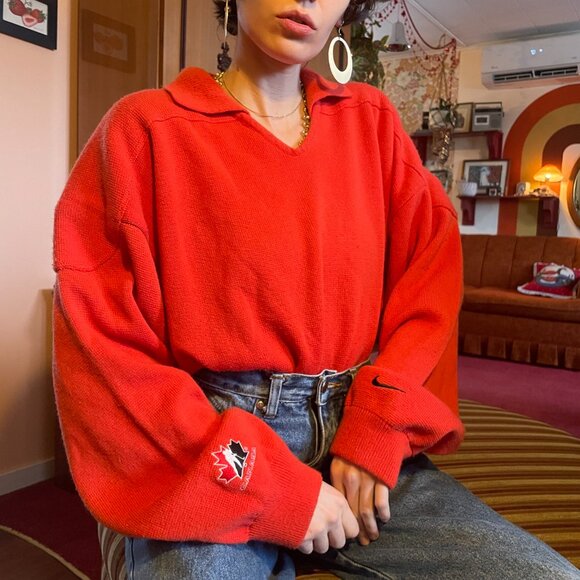 1990s Nike Team Canada 100% Acrylic collared striped hockey sweater! - Picture 10 of 16